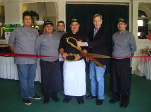 Mayor Bill Bogaard helped celebrate the opening of CitrusX Catering.