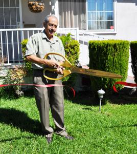 Vahe Atchabahian of VA Print Media cut a ribbon to celebrate joining the Pasadena Chamber.